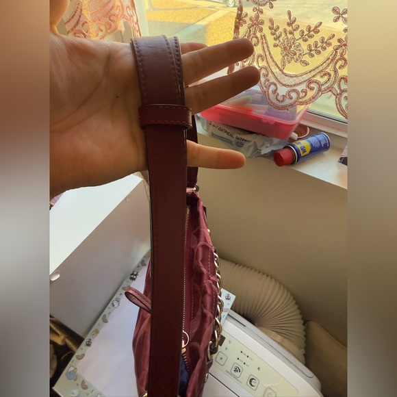 Coach Burgundy Signature Cs Canvas Silver Chain Shoulder Women's Bag - Picture 8 of 10